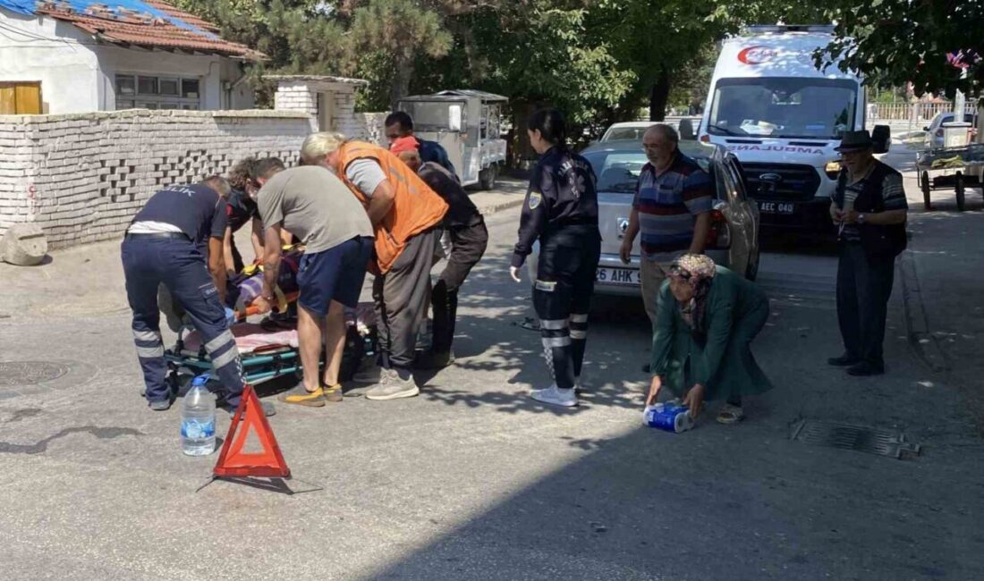 Eskişehir’de otomobille çarpışması sonucunda yaralanan motosikletli kurye hastaneye kaldırıldı. Olay,