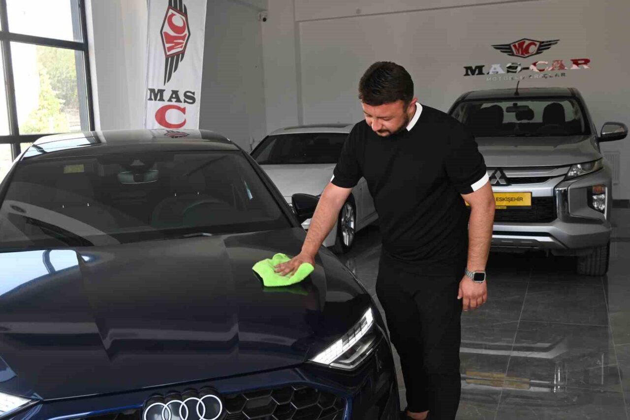 2. el araç alım satımı yapan esnaf Safa Güngören, ÖTV