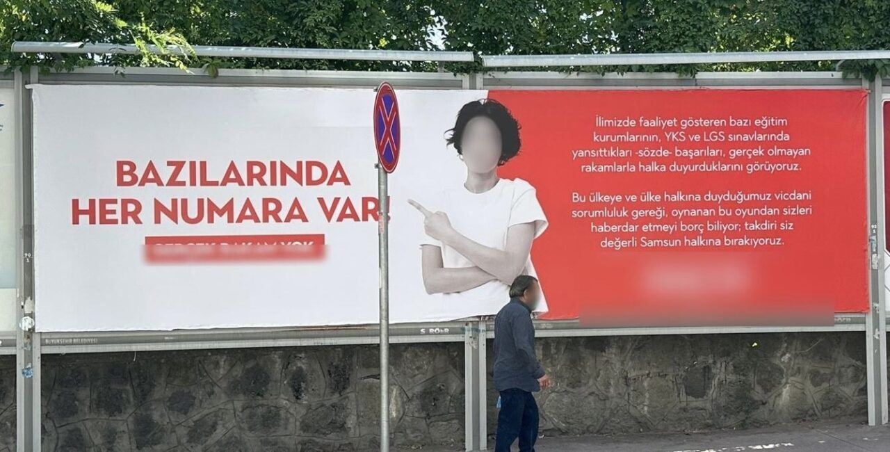 Samsun’daki özel eğitim kurumları arasındaki rekabet, şehir billboardlarına taşındı. Bir