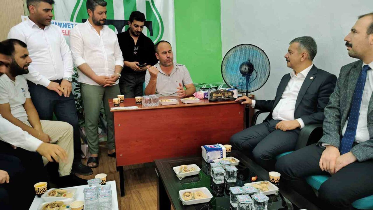 Paluspor’un kulüp ofisi düzenlenen törenle açıldı. Elazığ’ın Palu ilçesinde Paluspor