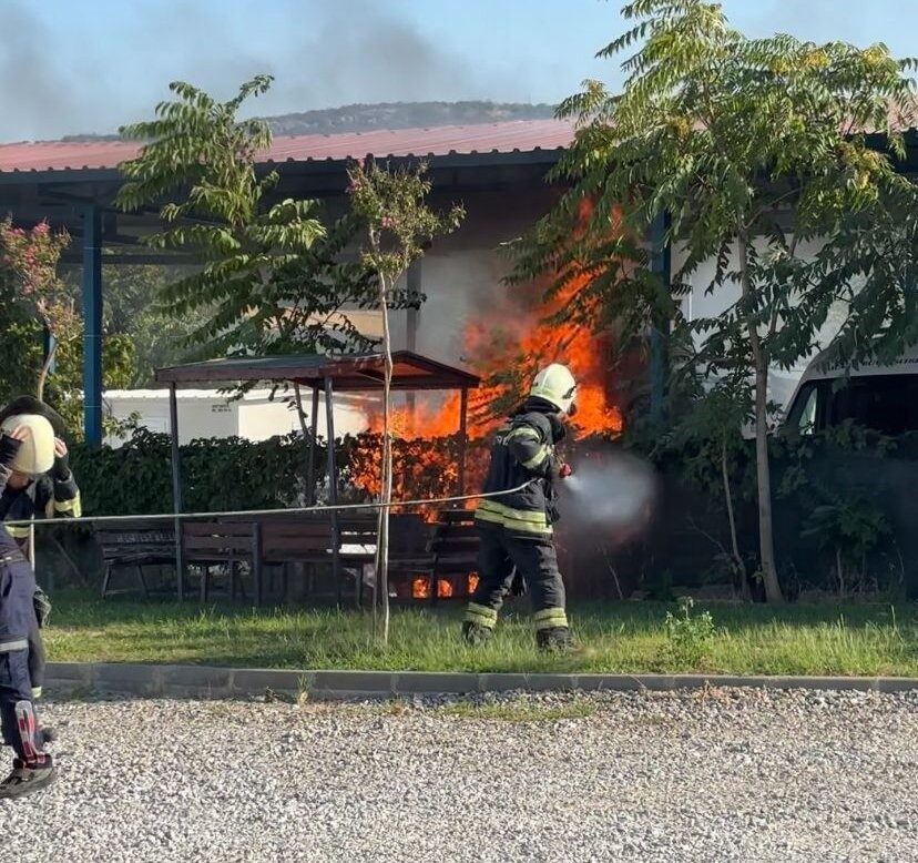 Muğla’nın Menteşe ilçesinde, Muğla Büyükşehir Belediyesi’ne ait bir cenaze nakil