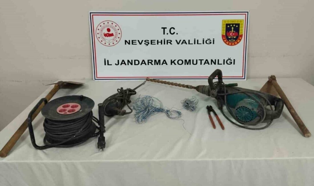 Nevşehir’de patlayıcı madde kullanarak kaçak kazı yapan şahıslar yakalanarak gözaltına