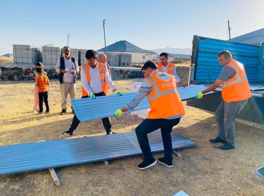 Ağrı’nın Patnos ilçesinde faaliyet gösteren İyilik Elçileri Derneği, Suluca köyünde