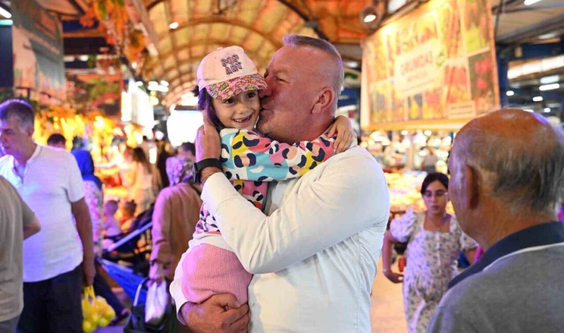 Karacabey Belediye Başkanı Fatih Karabatı, Ömer Matlı Kapalı Pazaryeri ziyaretinde