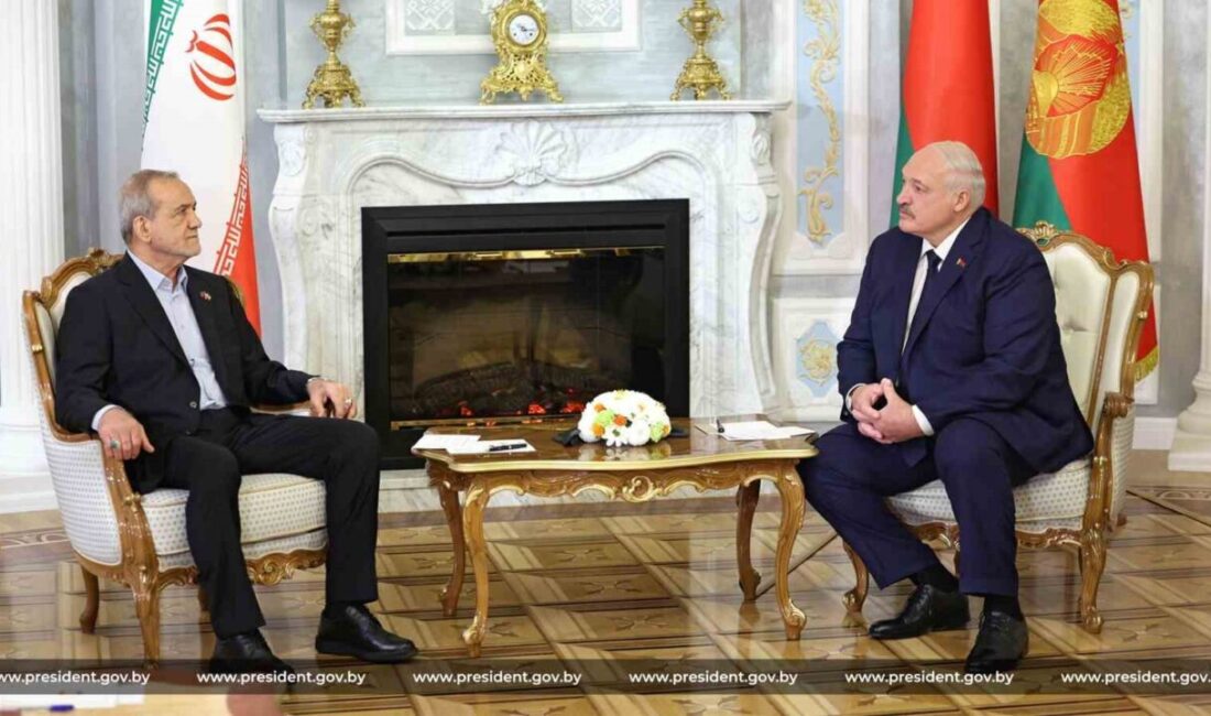 İran Cumhurbaşkanı Mesud Pezeşkiyan, Belarus Devlet Başkanı Aleksandr Lukaşenko ile
