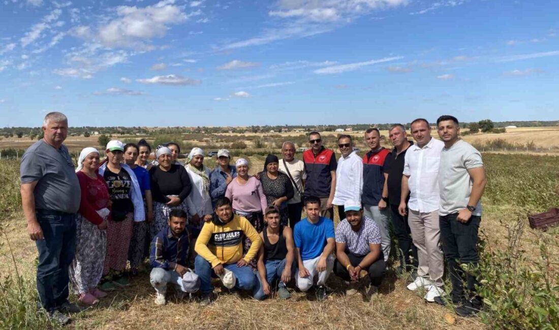 Kırklareli’nin Pınarhisar İlçe Kaymakamı Enver Özderin, köylerle bir araya gelerek