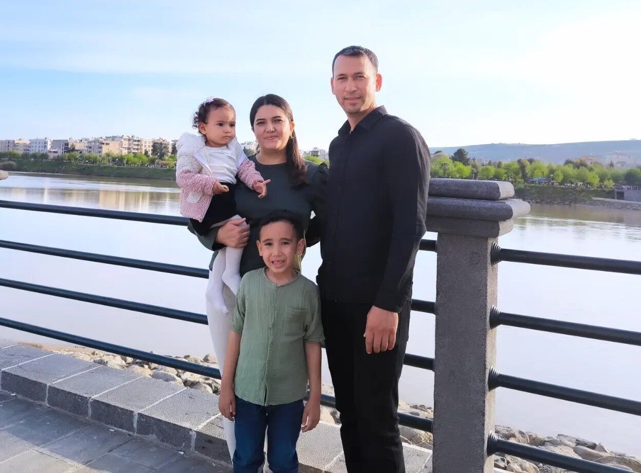 Şırnak’tan eşinin ve çocuklarının kaldığı Denizli’deki kayınvalidesinin evine izne gelen