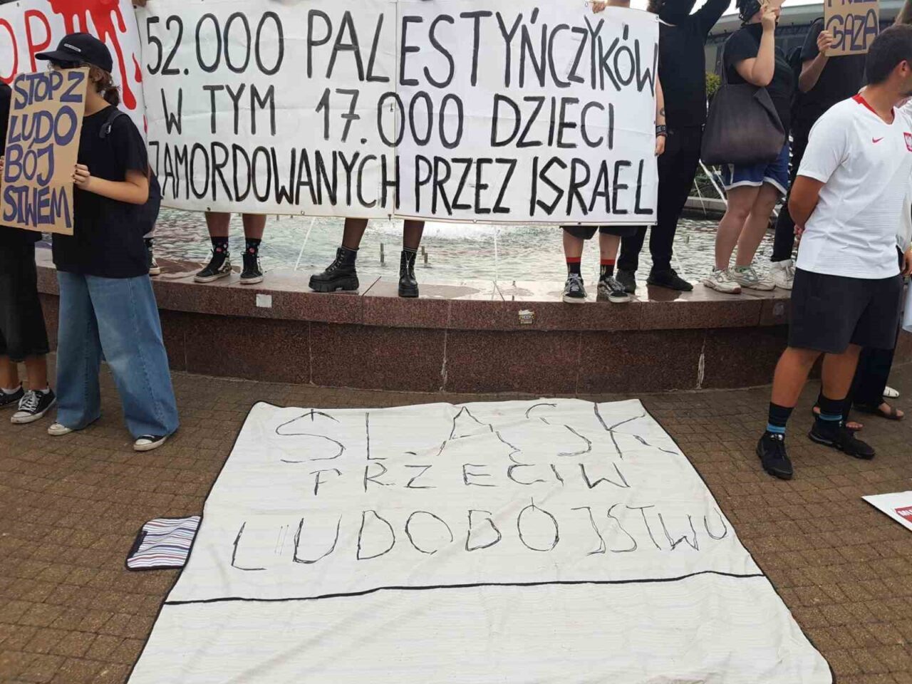 Polonyalı taraftarlar, 2025 Avrupa Basketbol Şampiyonası Polonya-İsrail maçı öncesinde çalınan