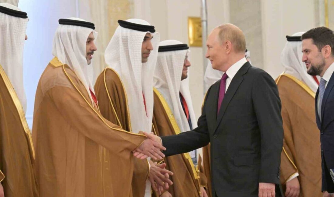 Rusya Devlet Başkanı Vladimir Putin, ABD’li mevkidaşı Donald Trump ile