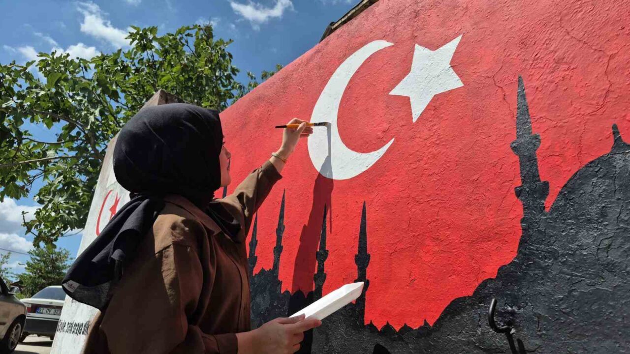 Şanlıurfa’da görev yapan resim öğretmeni Şura Kesim’in, yaz tatili için