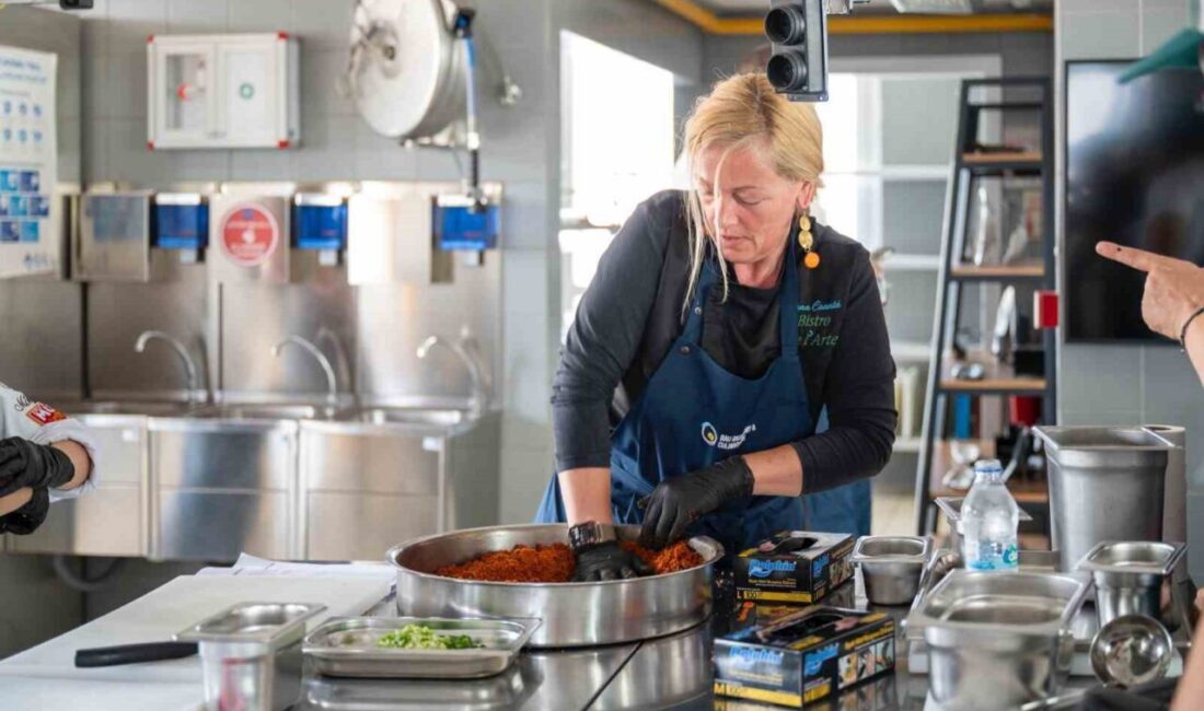 Romanyalı şefler Türk yemeklerini incelemek için geldikleri İstanbul’da, Bahçeşehir Üniversitesi