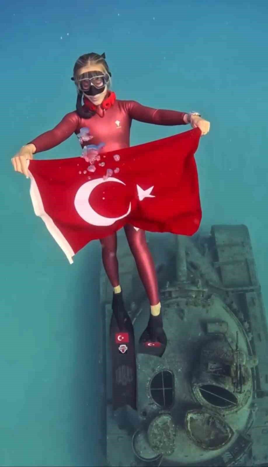 Dünya Şampiyonası hazırlıklarını Kaş’ta sürdüren milli sporcu Şahika Ercümen, 30