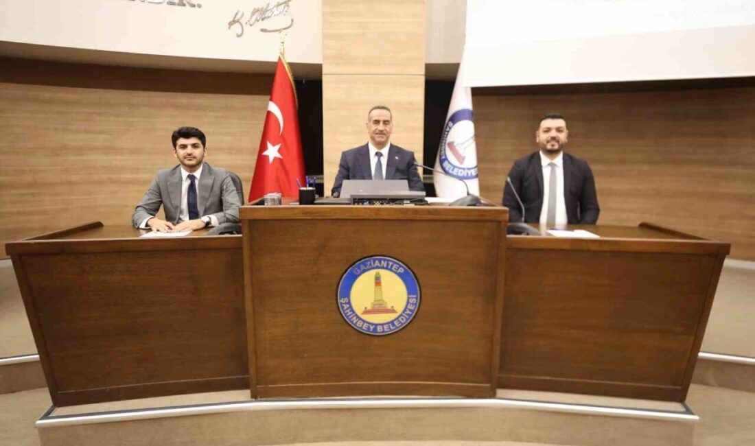 Şahinbey Belediye meclisinin Ağustos ayı 1. birleşimi mecclis başkan vekili