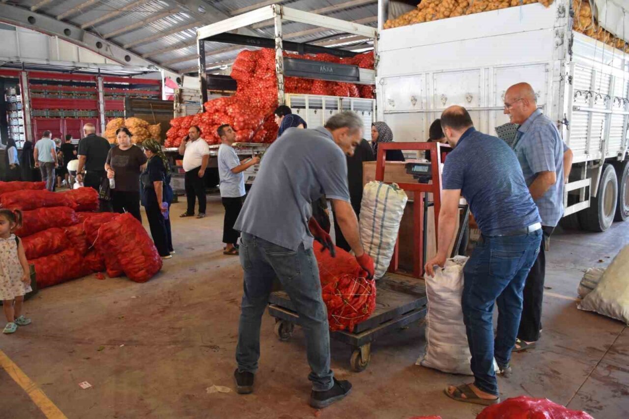 Şahinbey Belediye Başkanı Mehmet Tahmazoğlu, vatandaşların bütçelerine destek olmak ve