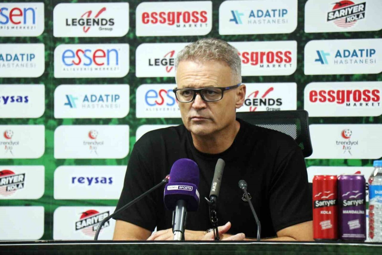 Sakaryaspor, Teknik Direktör İrfan Buz ile yollarını ayırdıklarını açıkladı. Trendyol