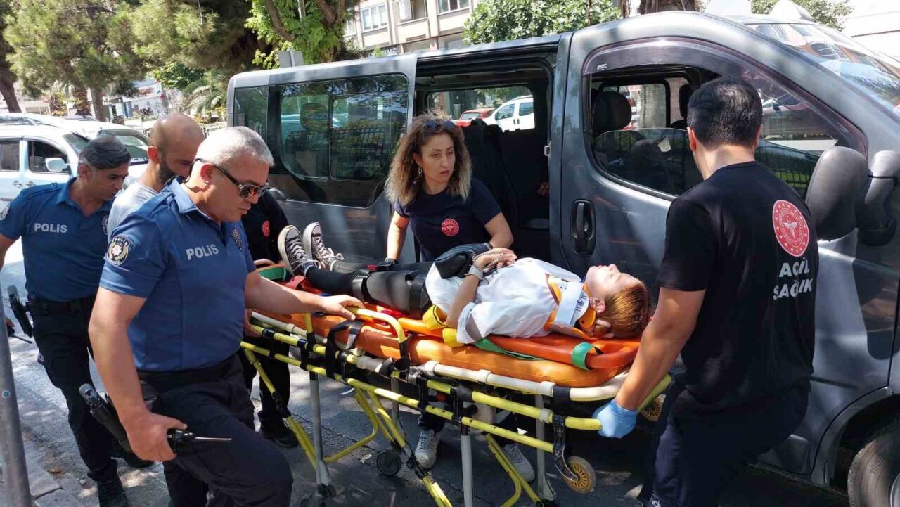 Samsun’da dolmuşun kamyona arkadan çarptığı kazada 4 yolcu yaralandı. Kaza,