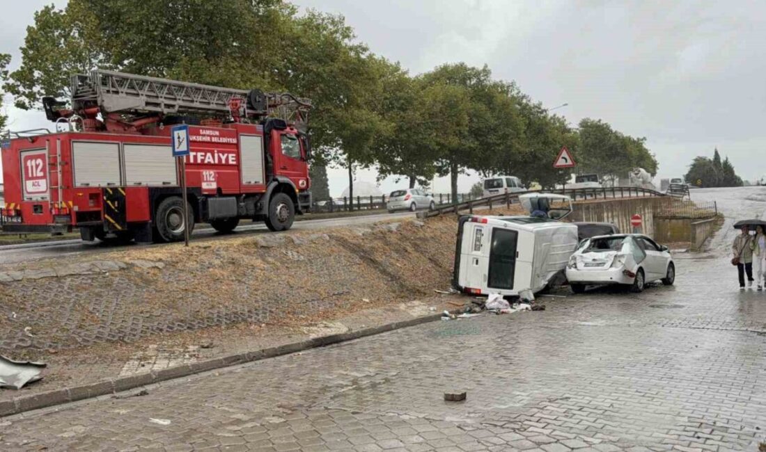Samsun’da yoldan çıkan minibüsün iki araca çarparak devrilmesi sonucu meydana
