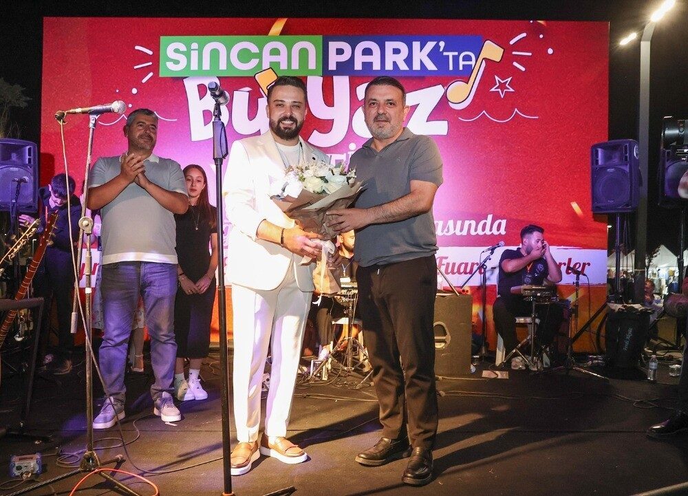 Sincan Belediyesi, düzenlediği ‘Yaz Festivali’ kapsamında sevilen sanatçıları Sincanlılarla buluşturmaya