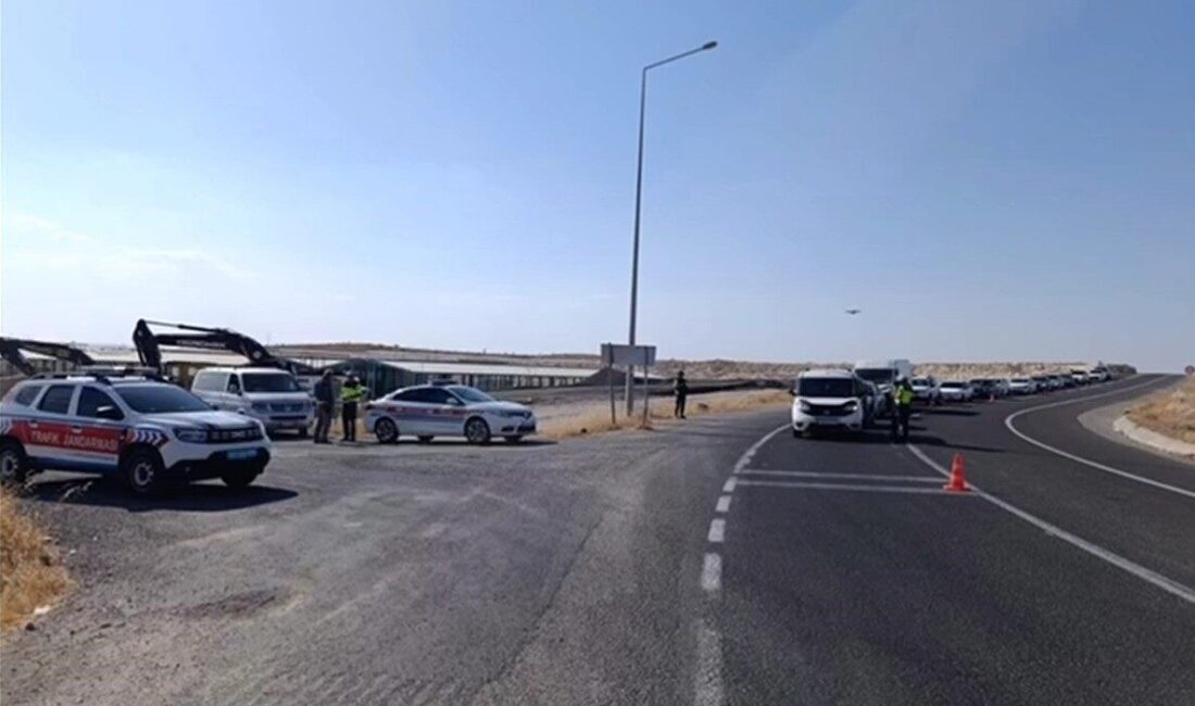 Şanlıurfa İl Jandarma Komutanlığı ekipleri, Birecik ve Harran ilçelerinde dron