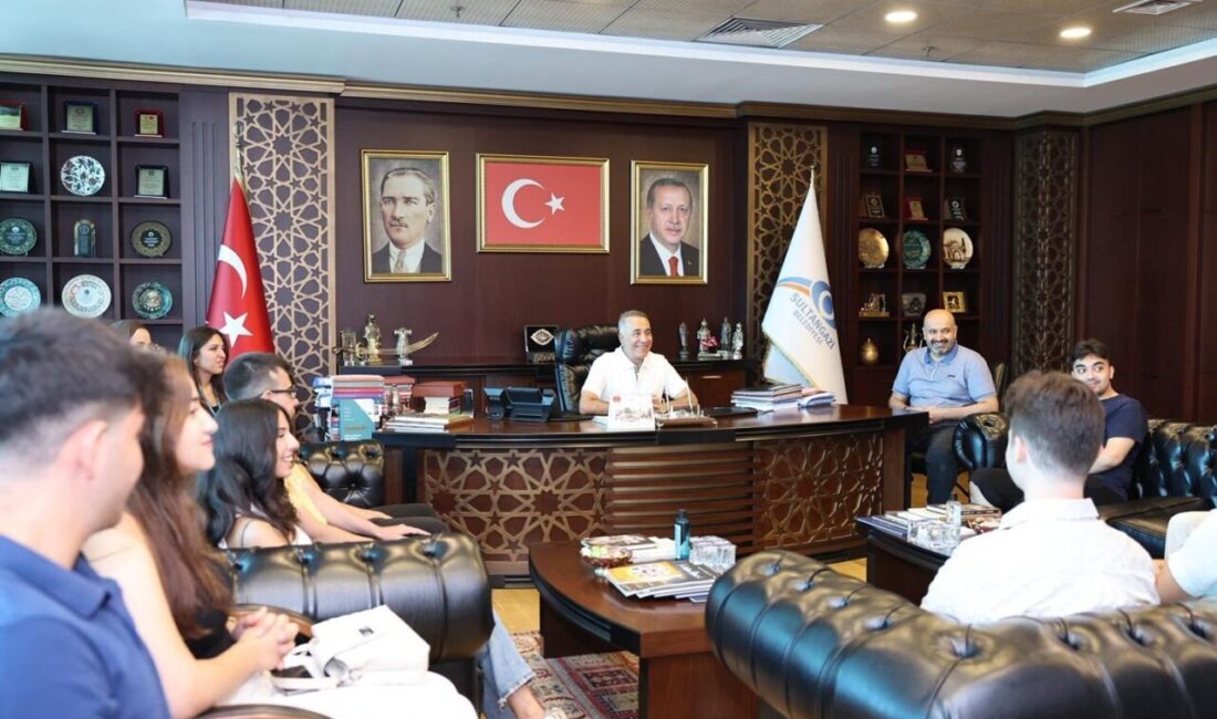 Sultangazi Belediyesi Eğitime Destek Akademisi (SEDA) ile üniversiteye hazırlanan ve