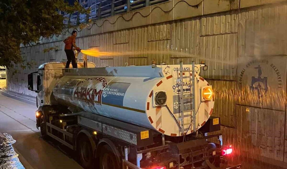 Kocaeli’de A Takımı, SEKA tünelinde hummalı temizlik yaparak sürücülere daha