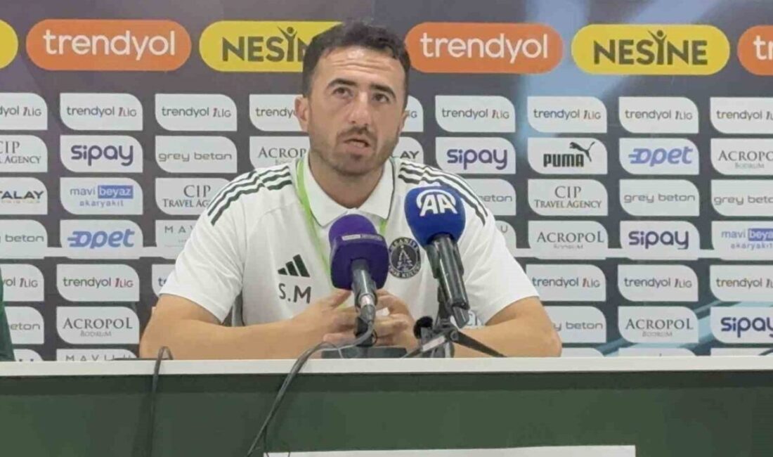 Ümraniyespor Yardımcı Antrenörü Selçuk Mingan, Serik Spor maçının ardından yaptığı