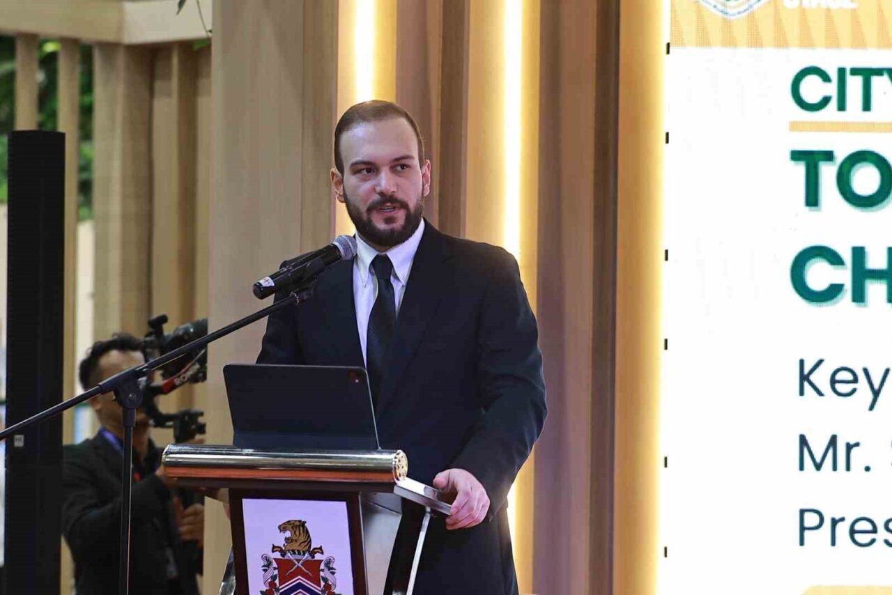 Sıfır Atık Vakfı Başkanı Samed Ağırbaş, Malezya’nın başkenti Kuala Lumpur’da