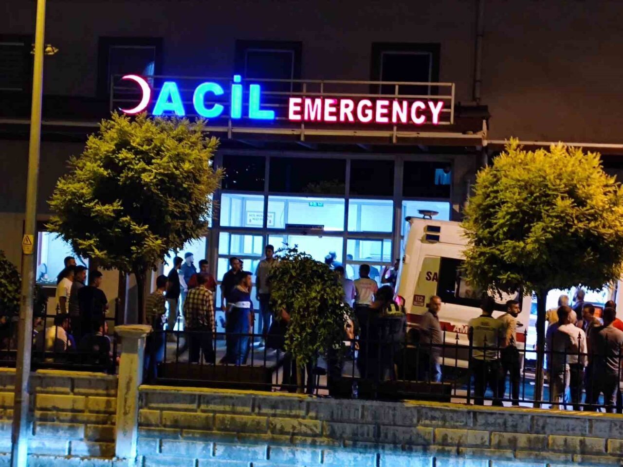 Siirt’in Eruh ilçesinde husumetli taraflar arasında çıkan silahlı çatışmada 1