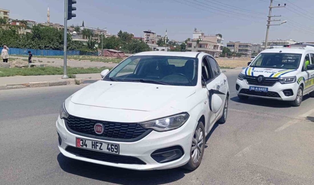 Siirt’te otomobil ile motokuryenin çarpışması sonucu meydana gelen trafik kazasında1