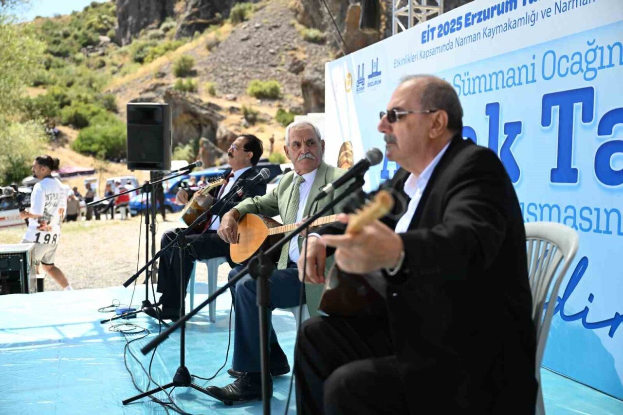 Âşık Sümmani Narman’da düzenlenen programla anıldı. 2025 Ekonomi İşbirliği Teşkilatı