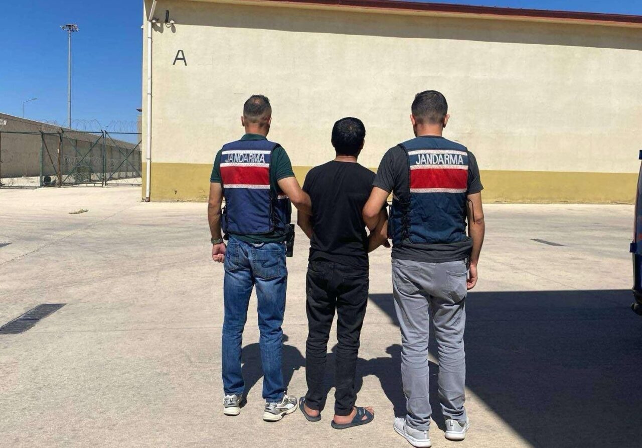 Gaziantep’te silahlı yağma suçundan kesinleşmiş 11 yıl hapis cezasıyla aranan