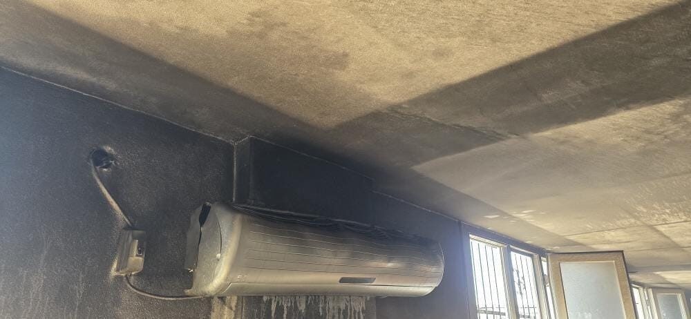 Diyarbakır’ın Silvan ilçesinde bir taziye evinde klimadan çıkan yangın, itfaiye