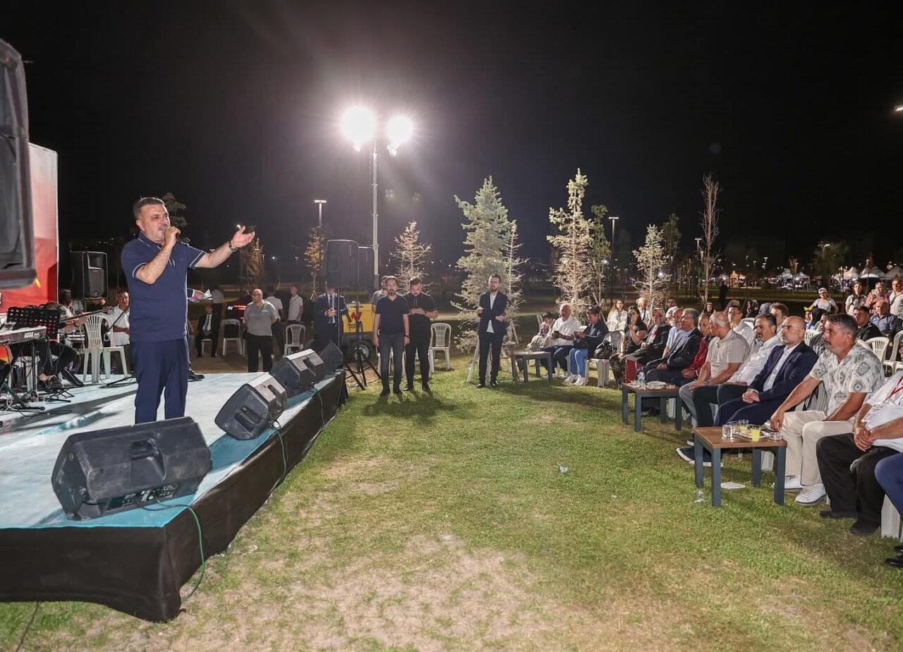 Sincan Belediyesi, ‘Yaz Festivali’ kapsamında Sincan Park’ta Çankırı ve Ağrılılar