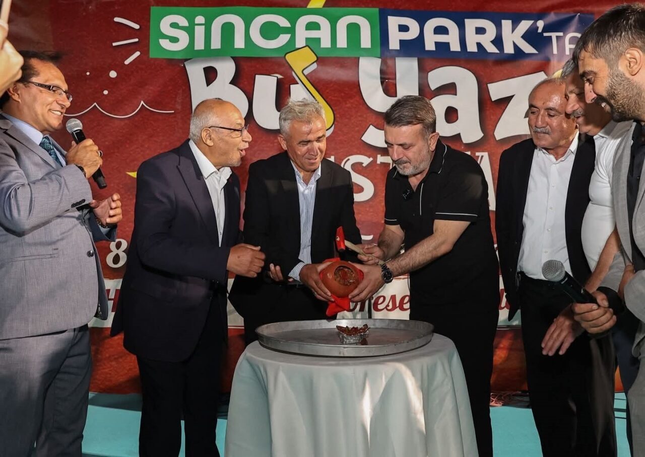 Sincan’da yaz festivali coşkuyla geçti. Sincan Park muhteşem konserlere ve