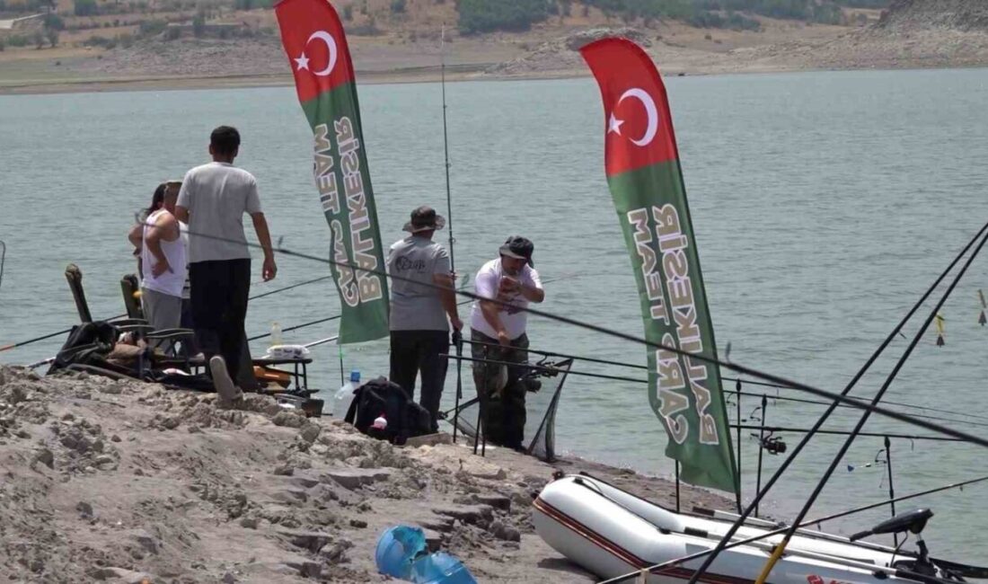Balıkesir’in Sındırgı ilçesinde, Genç Avcılar ve Atıcılar Kulübü öncülüğünde bu