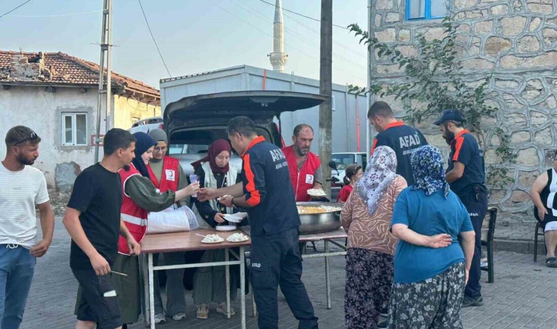 Balıkesir’in Sındırgı ilçesinde meydana gelen 6.1 büyüklüğündeki depremin ardından Türk