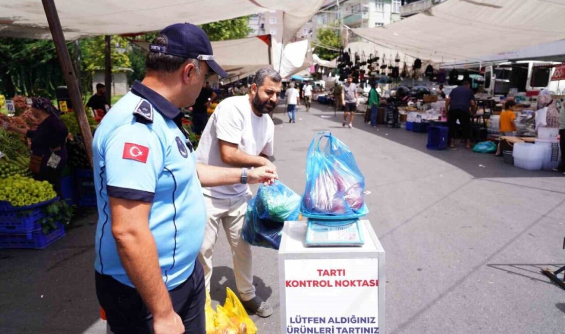 Şişli Belediyesi ekipleri, ilçe genelinde hem kaldırım işgalini sonlandırmak hem