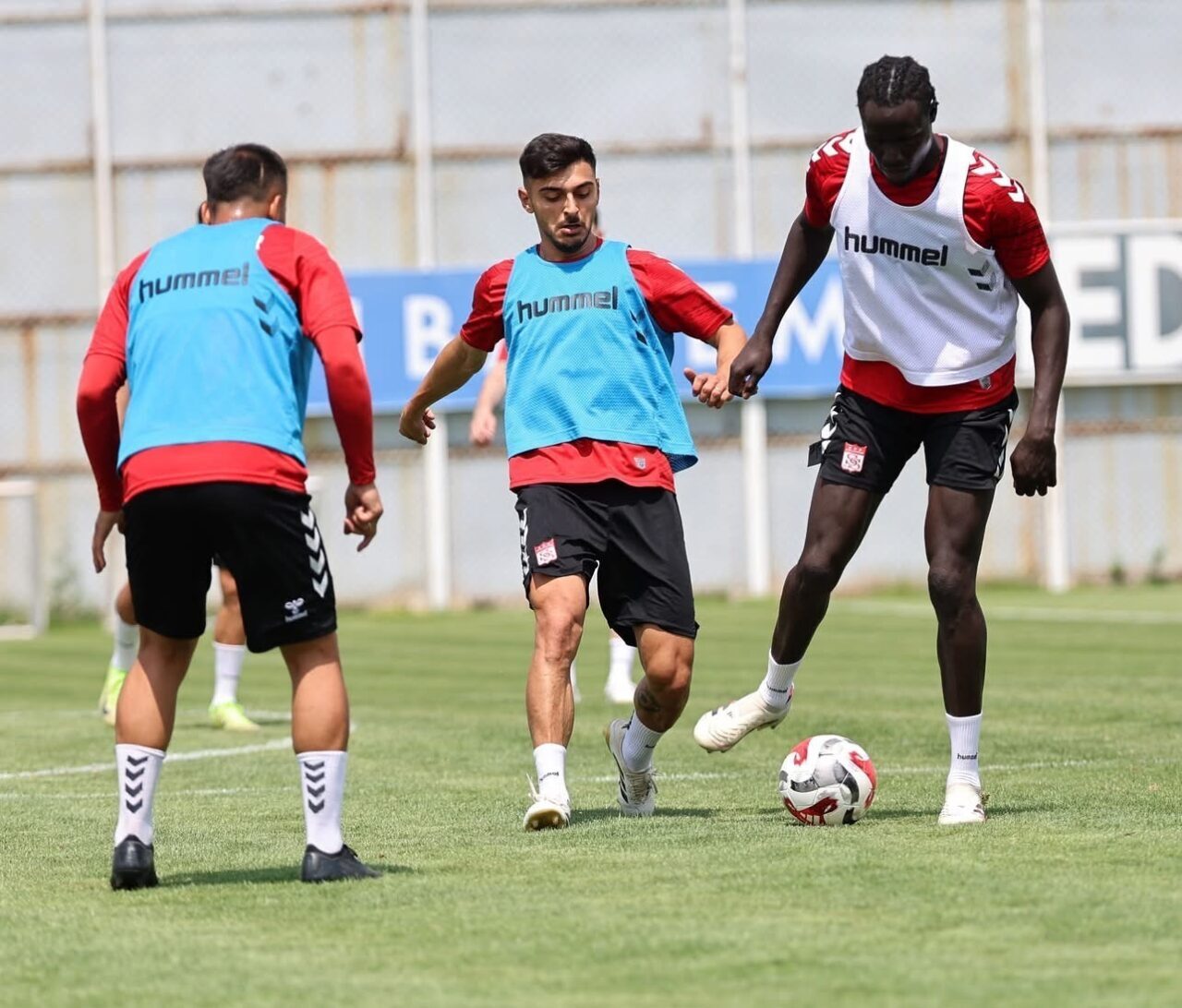 Trendyol 1. Lig 2025-2026 sezonunun ilk haftasında deplasmanda Erzurumspor FK