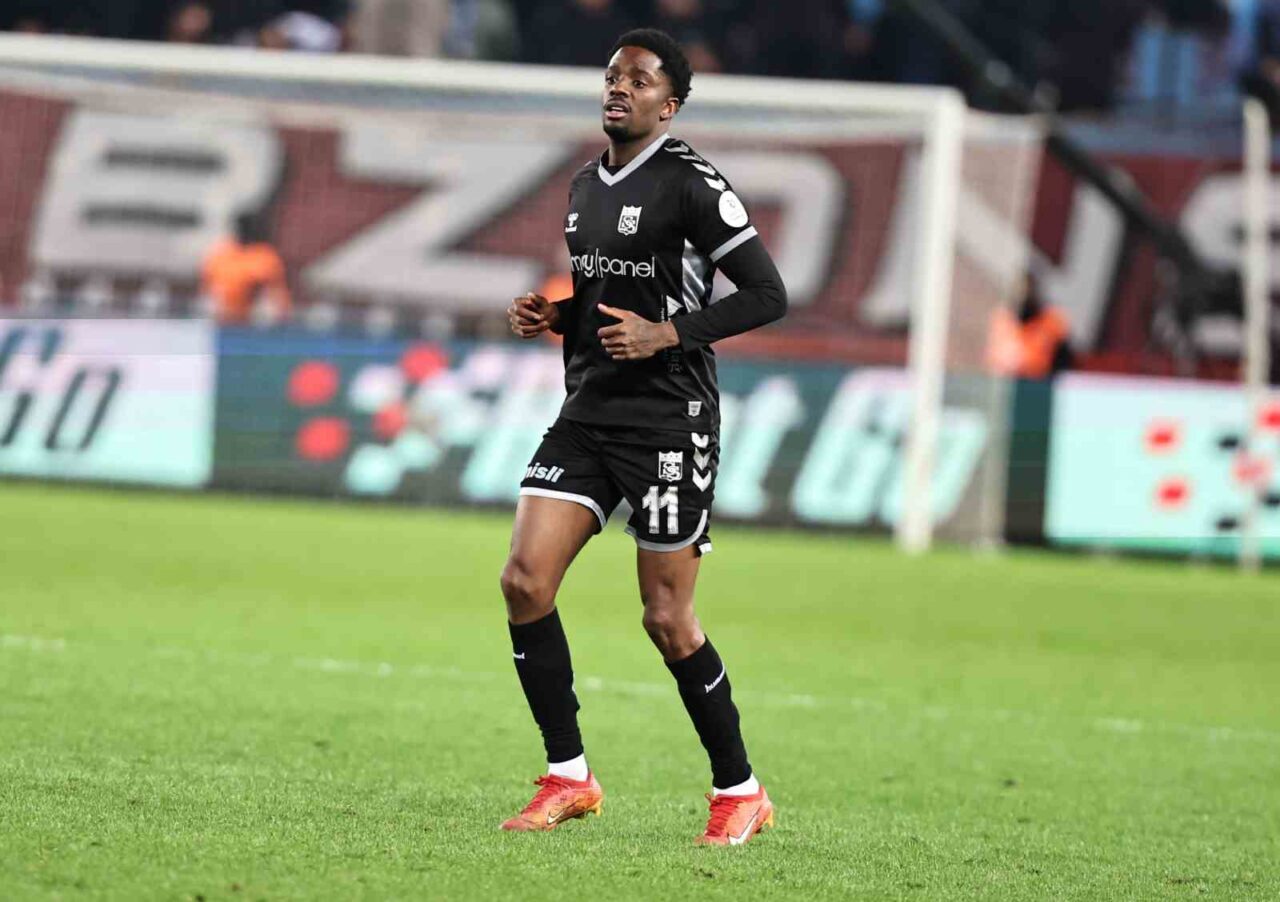 Özbelsan Sivasspor, takımda beklentilerin altında kalan Hollandalı futbolcu Queensy Menig