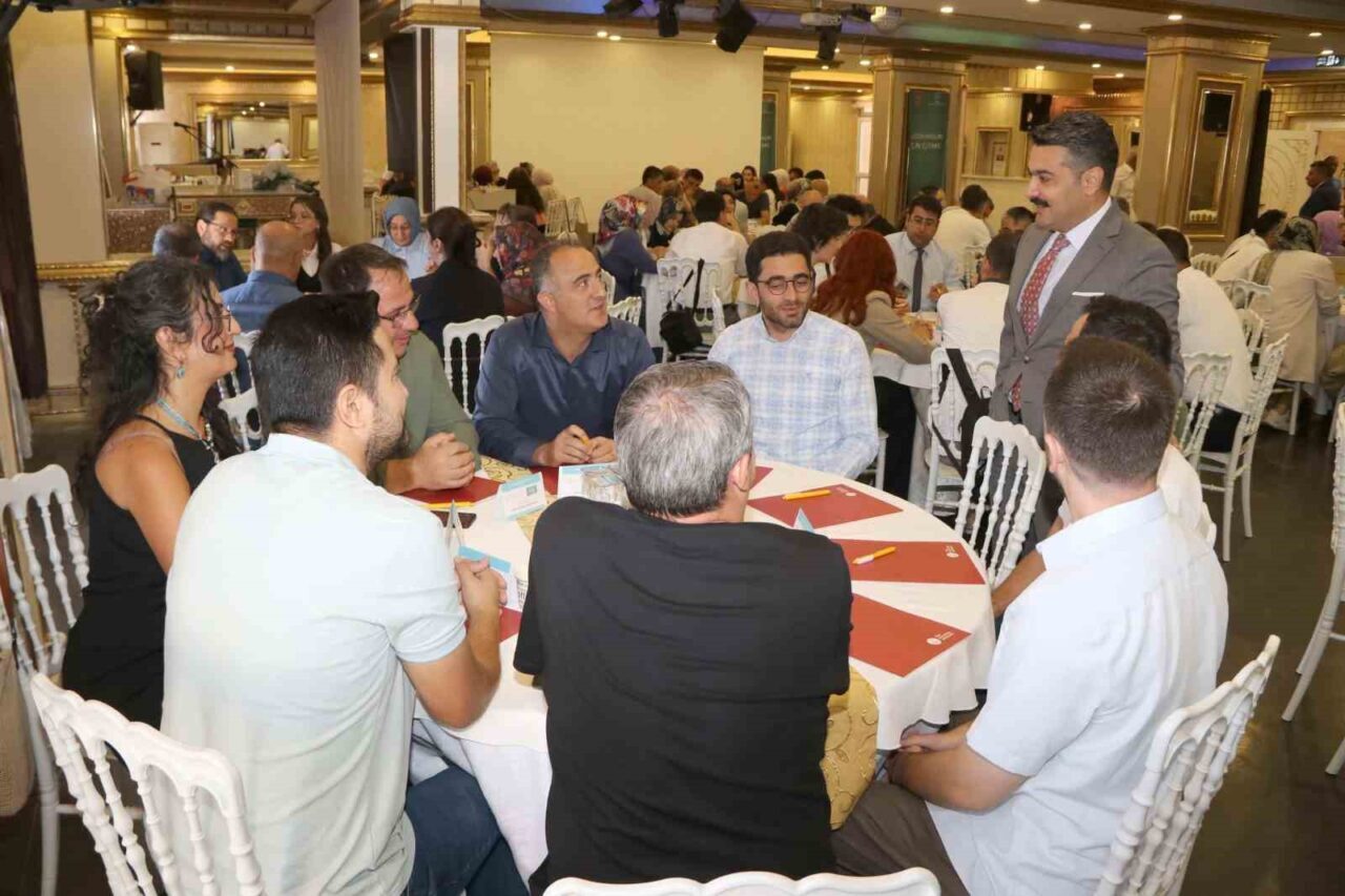 Sivas Millî Eğitim Müdürlüğü koordinesinde, “Eğitim Paydaşları Çalıştayı” gerçekleştirildi. Sivas