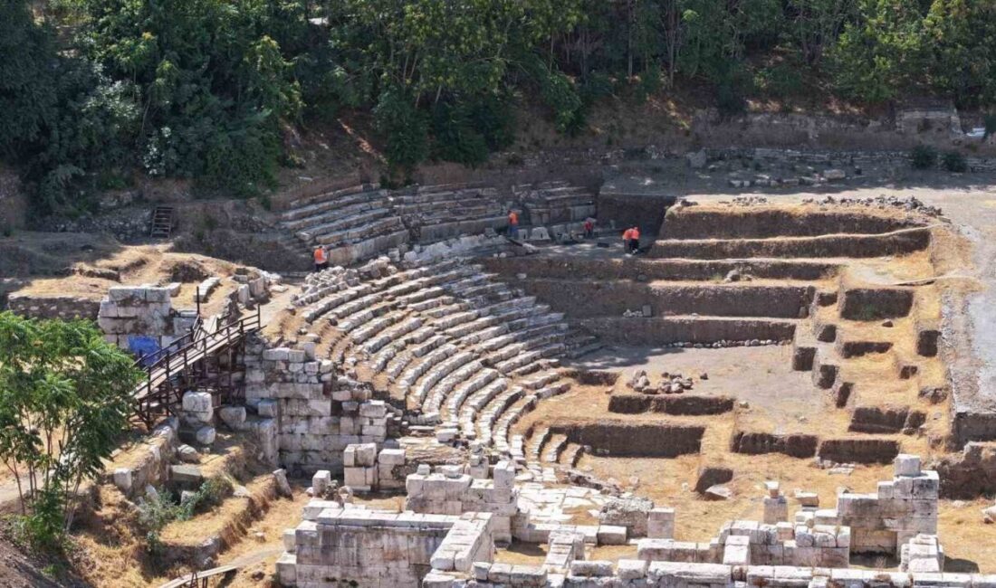 İzmir’de Prof. Dr. Akın Ersoy’un başkanlığındaki ekip, 20 bin kişilik