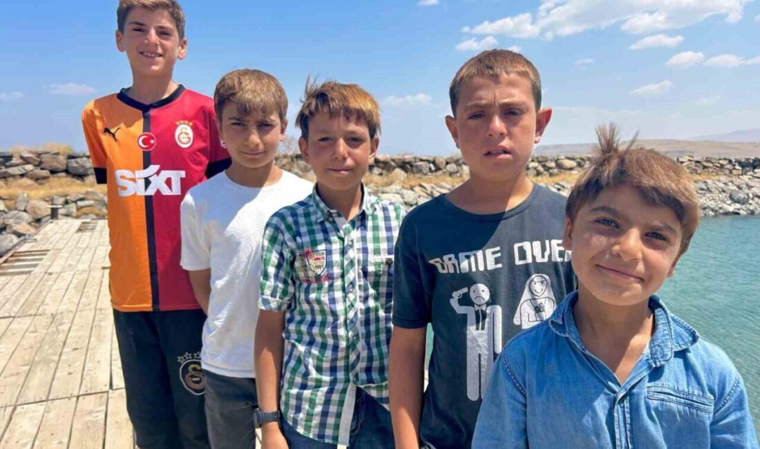 Dünyanın en büyük sodalı gölü olma özelliğini taşıyan Van Gölü’nde