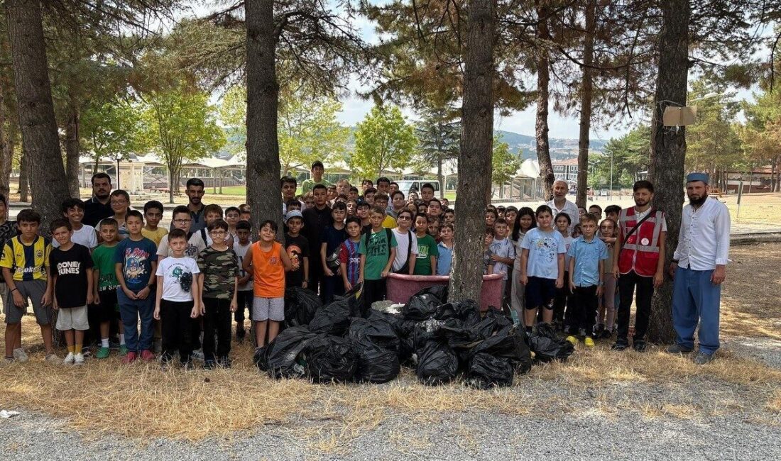 Söğüt İlçe Müftülüğü tarafından ’Çevreme Duyarlıyım, Değerlerime Sahip Çıkıyorum’ anlayışıyla