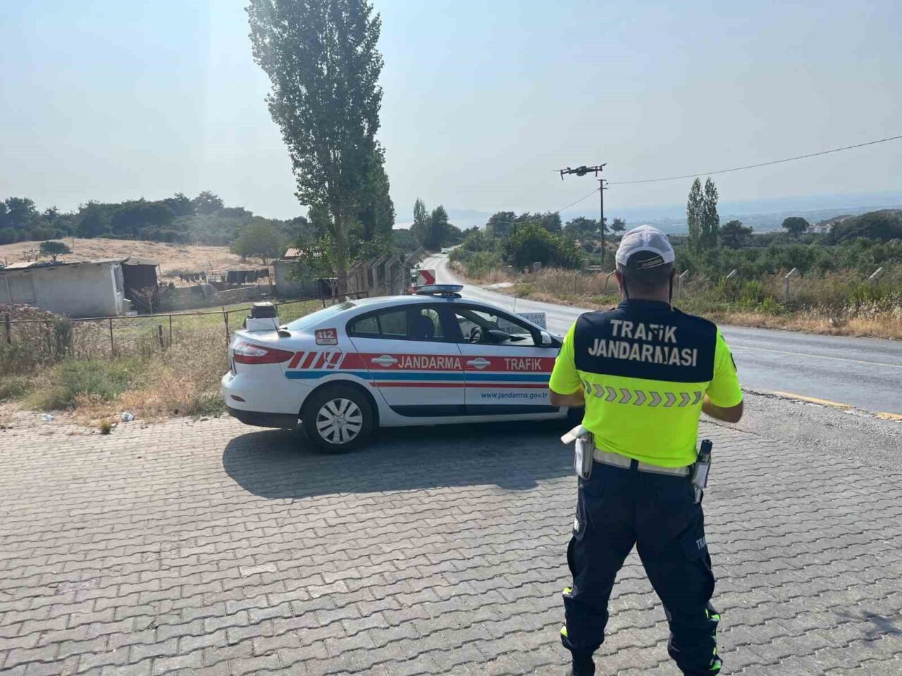 Aydın’ın Söke ilçesinde trafik kazalarının önüne geçmek amacıyla jandarma ekipleri