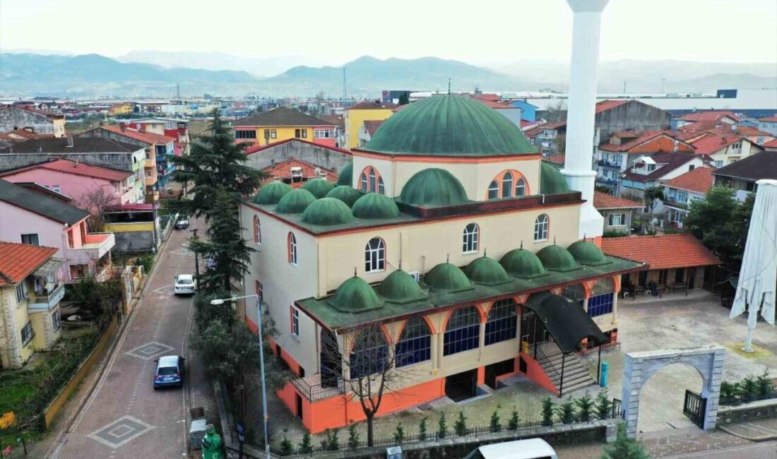 Kocaeli’de vatandaşların ibadetlerini daha temiz ve huzurlu ortamlarda gerçekleştirebilmeleri amacıyla