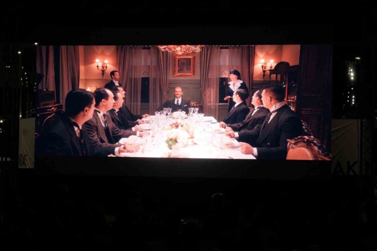 28 Ekim 1923’te Cumhuriyet’in ilanına saatler kala yaşananları anlatan “Son