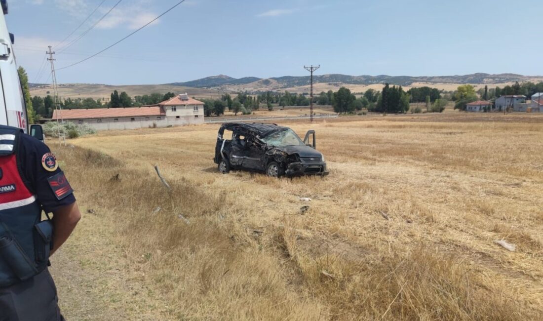 Yozgat’ın silindire çarpan hafif ticari araçtaki bir kişi öldü, bir