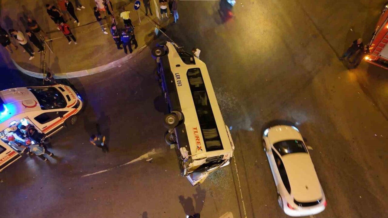 Sultanbeyli’de iddiaya göre aşırı süratli seyreden sürücü kursuna ait sedan