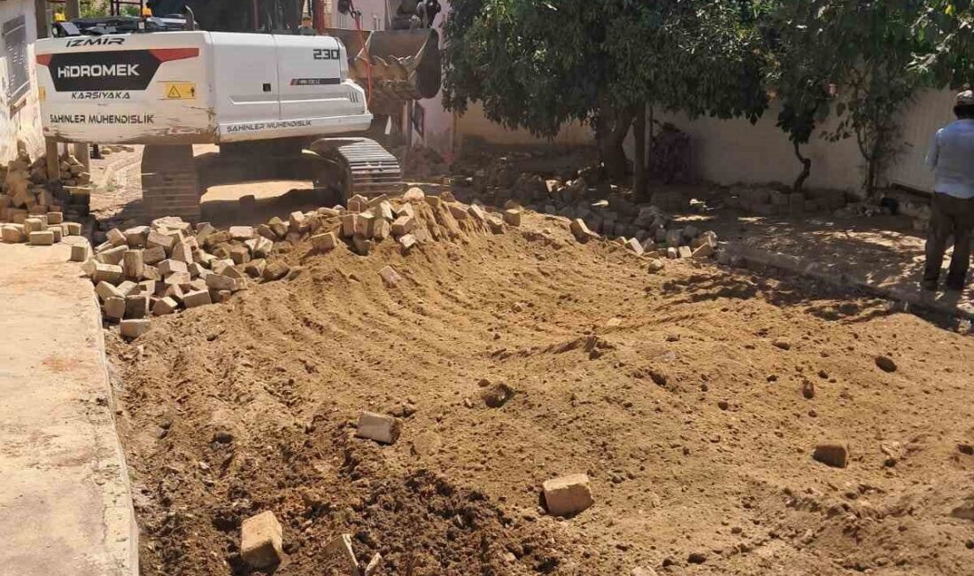 Aydın’ın Sultanhisar Mahallesi’nde vatandaşların ulaşmını konforlu hale getirmek için yol