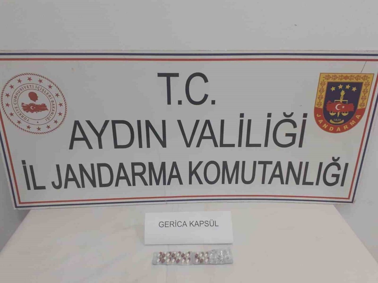 Aydın’ın Germencik ilçesinde şüphe üzerine durdurulan araçta uyuşturucu madde ele